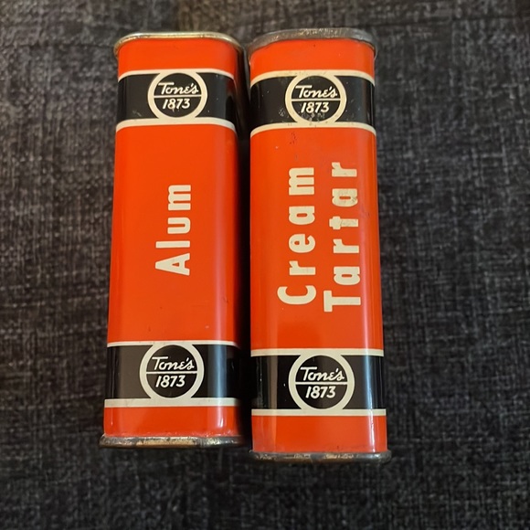 Set of two Tone’s vintage spice tins - Picture 4 of 8